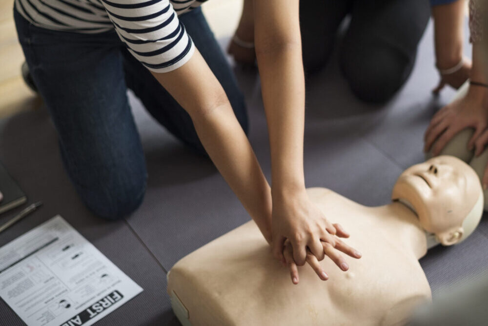 CPR Training - First Aid In The Workplace | Franklins Training Services